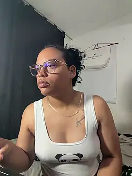 Snapshot of angela_angels_ chatting on 05-21-26, 03:48 angela angels online show from 05-21-26, 03:48