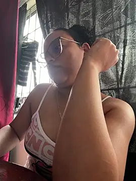 Snapshot of angela_angels_ chatting on 06-07-26, 04:12 angela angels online show from 06-07-26, 04:12