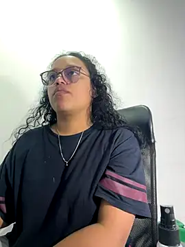 angela angels  online show from 09-17-25, 04:03