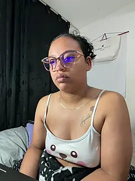 Snapshot of angela_angels_ chatting on 05-22-26, 04:10 angela angels online show from 05-22-26, 04:10