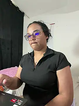Snapshot of angela_angels_ chatting on 05-24-26, 09:36 angela angels online show from 05-24-26, 09:36
