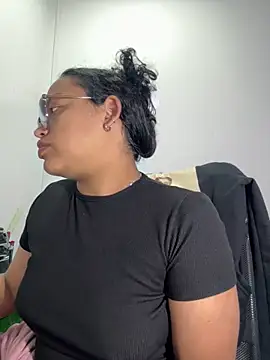 angela angels  online show from 10-31-25, 03:25