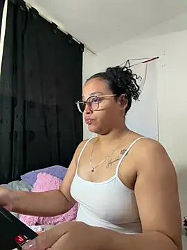 Snapshot of angela_angels_ chatting on 05-31-26, 08:09 angela angels online show from 05-31-26, 08:09