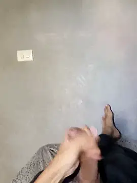 Snapshot of Juliano69xv chatting on 03-20-25, 01:26 Juliano69xv online show from 03-20-25, 01:26