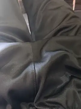 Snapshot of Juliano69xv chatting on 09-29-25, 07:52 Juliano69xv online show from 09-29-25, 07:52