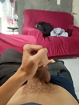 Snapshot of Juliano69xv chatting on 02-24-26, 01:56 Juliano69xv online show from 02-24-26, 01:56