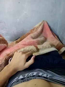 Snapshot of Juliano69xv chatting on 09-21-25, 11:15 Juliano69xv online show from 09-21-25, 11:15