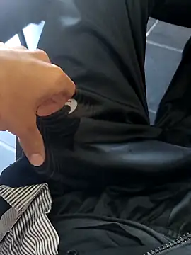 Snapshot of Juliano69xv chatting on 09-26-25, 07:43 Juliano69xv online show from 09-26-25, 07:43