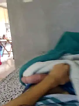 Snapshot of Juliano69xv chatting on 03-18-25, 12:50 Juliano69xv online show from 03-18-25, 12:50