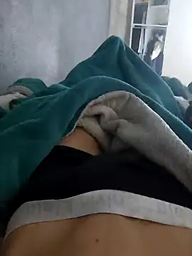 Snapshot of Juliano69xv chatting on 02-24-25, 12:26 Juliano69xv online show from 02-24-25, 12:26