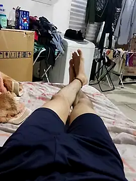 Juliano69xv online show from 12-21-25, 02:46