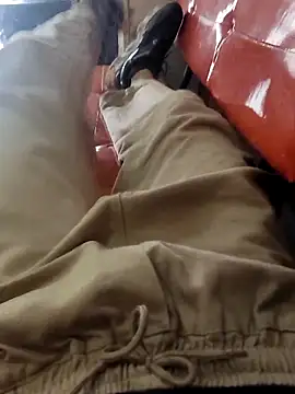 Snapshot of Juliano69xv chatting on 10-12-25, 07:48 Juliano69xv online show from 10-12-25, 07:48