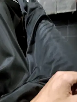 Snapshot of Juliano69xv chatting on 09-22-25, 11:11 Juliano69xv online show from 09-22-25, 11:11