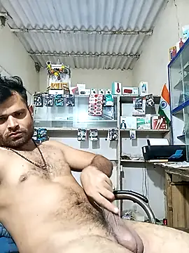 Snapshot of Priynkarani chatting on 11-14-25, 07:23 Priynkarani online show from 11-14-25, 07:23