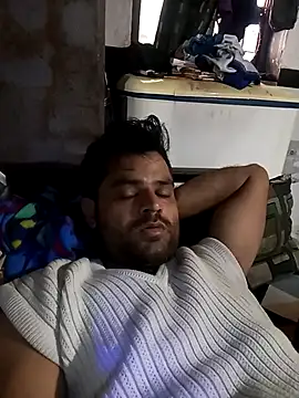 Snapshot of Priynkarani chatting on 11-13-25, 11:36 Priynkarani online show from 11-13-25, 11:36