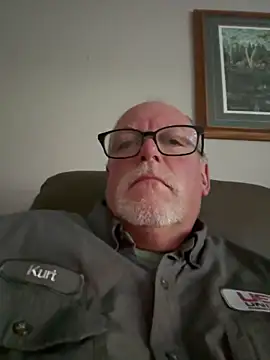 Snapshot of wildrocket02 chatting on 05-14-26, 11:29 wildrocket02 online show from 05-14-26, 11:29