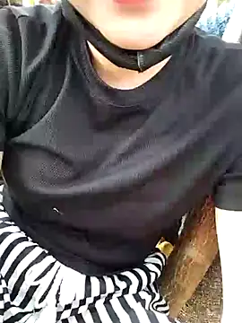 Snapshot of Betty20zx chatting on 03-03-25, 01:38 Betty20zx online show from 03-03-25, 01:38