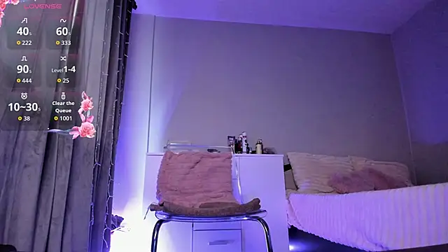 kyliejo18 online show from 06-01-26, 03:18