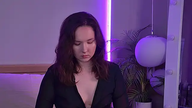 IreneRaye online show from 10-31-25, 03:08