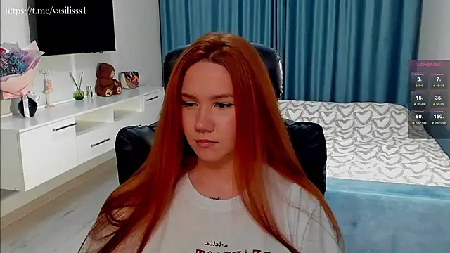 Snapshot of VasilisaHaas chatting on 11-18-25, 08:01 VasilisaHaas online show from 11-18-25, 08:01