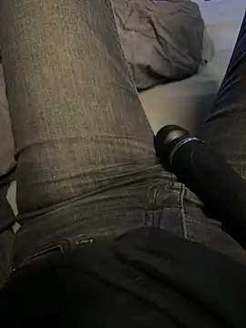 Snapshot of Ana-05 chatting on 02-04-26, 07:31 Ana-05 online show from 02-04-26, 07:31