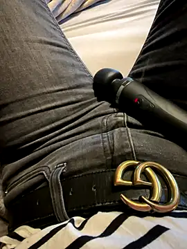 Ana-05 online show from 10-27-25, 03:35