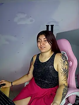 carolayrosse online show from 10-26-25, 02:45