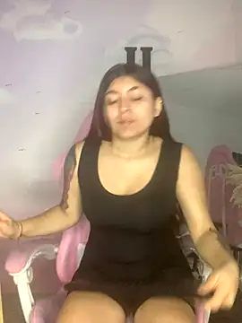 Snapshot of carolayrosse chatting on 10-11-25, 03:07 carolayrosse online show from 10-11-25, 03:07