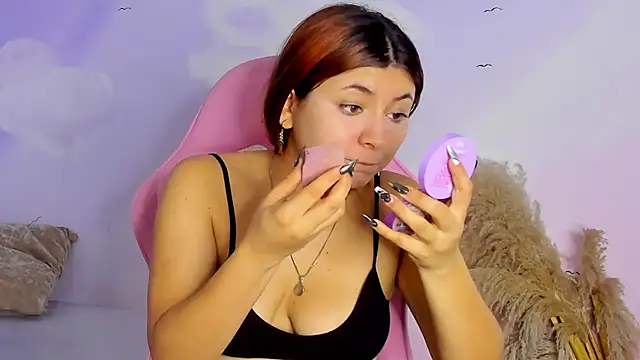 Snapshot of carolayrosse chatting on 03-14-25, 03:04 carolayrosse online show from 03-14-25, 03:04