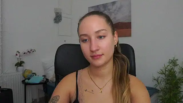 magic   smile online show from 01-03-25, 01:57