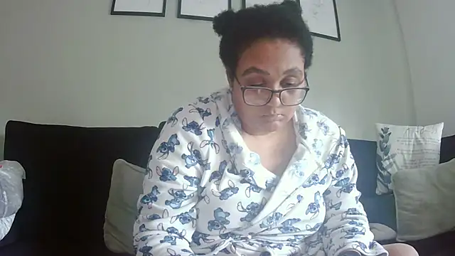 vanilla chocolate23 online show from 11-11-25, 09:04