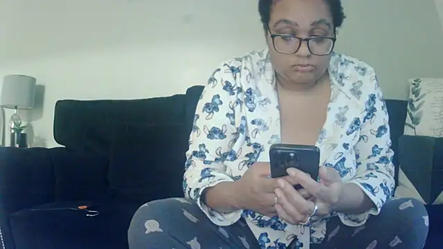 Snapshot of vanilla_chocolate23 chatting on 10-13-25, 06:48 vanilla chocolate23 online show from 10-13-25, 06:48
