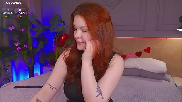 Snapshot of EnnySunrise chatting on 02-10-25, 05:09 EnnySunrise online show from 02-10-25, 05:09
