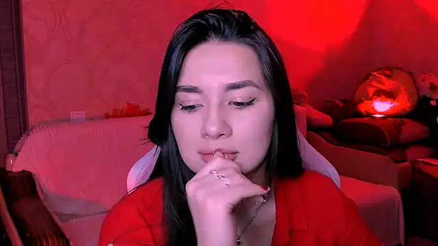 Swee Alicee online show from 11-21-25, 06:18