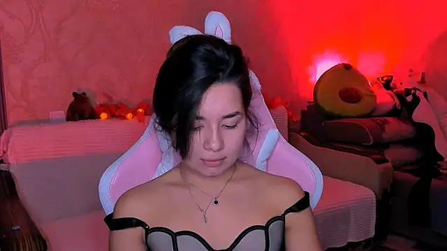 Snapshot of Swee_Alicee chatting on 09-17-25, 06:43 Swee Alicee online show from 09-17-25, 06:43
