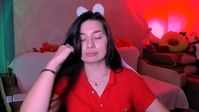 Swee Alicee online show from 10-28-25, 07:35