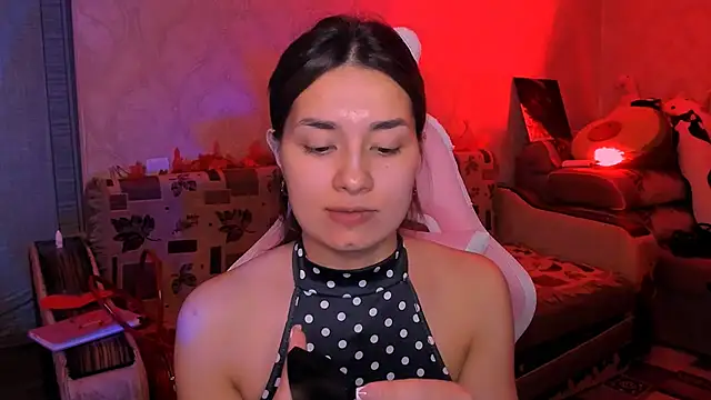 Snapshot of Swee_Alicee chatting on 05-17-26, 12:49 Swee Alicee online show from 05-17-26, 12:49