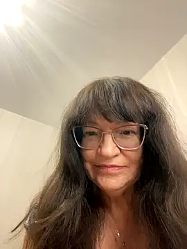 Snapshot of ZaraFay chatting on 01-06-26, 06:23 ZaraFay online show from 01-06-26, 06:23