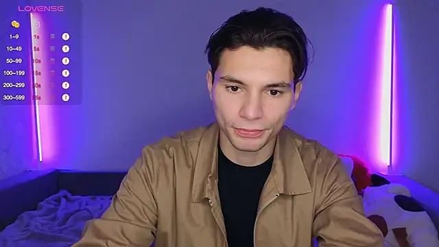 denlover1 online show from 12-03-25, 01:10