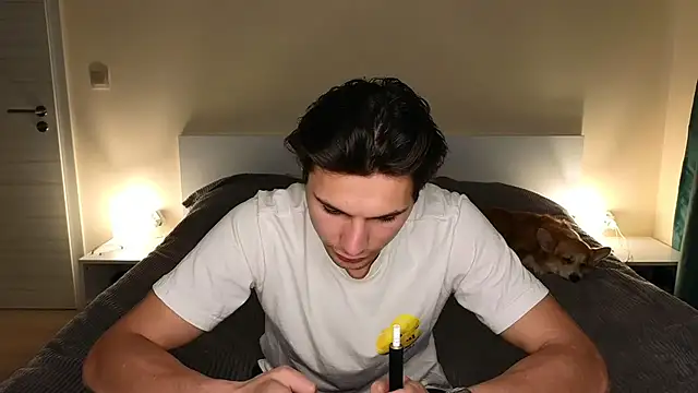 denlover1 online show from 04-08-26, 03:46