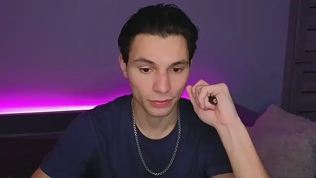 denlover1 online show from 02-21-26, 08:27