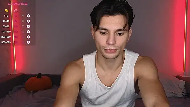 denlover1 online show from 11-29-25, 01:17