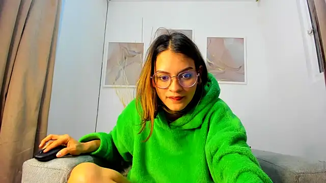 Snapshot of Angie_Pirss chatting on 02-03-25, 05:18 Angie Pirss online show from 02-03-25, 05:18
