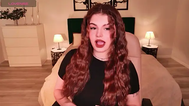 AdeliaKiss online show from 03-26-26, 04:44