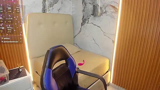 Alyssapark online show from 10-21-25, 07:24