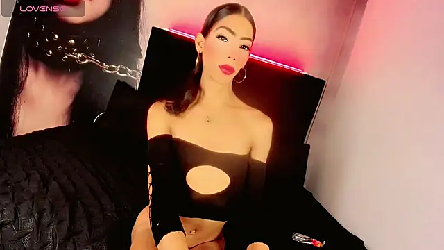 Snapshot of EVILCHERRIES_S7 chatting on 04-29-26, 02:05 EVILCHERRIES S7 online show from 04-29-26, 02:05