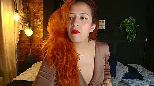 Snapshot of sahra_taylor_ chatting on 04-28-26, 02:21 sahra taylor online show from 04-28-26, 02:21