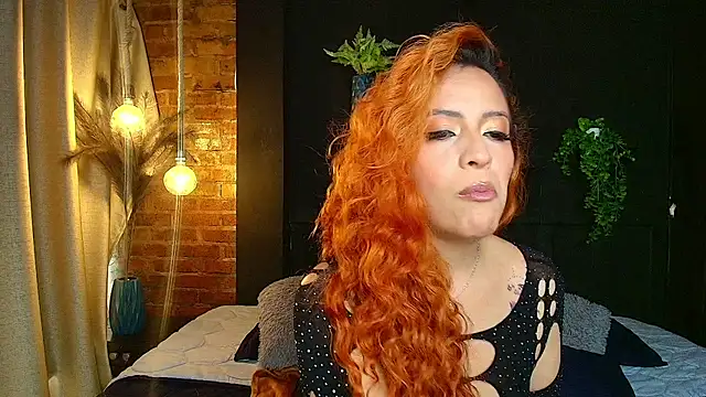 Snapshot of sahra_taylor_ chatting on 05-28-26, 02:23 sahra taylor online show from 05-28-26, 02:23