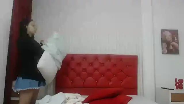 Roxy Lux online show from 01-27-25, 12:58