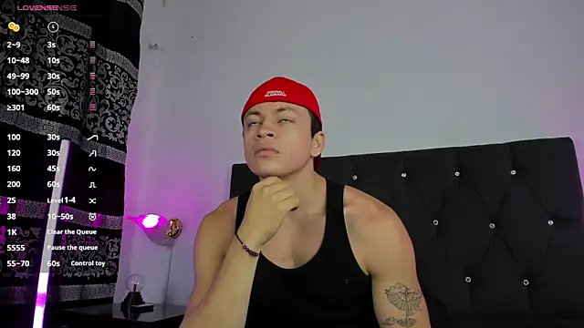 Snapshot of Angel_Cuervo chatting on 03-18-25, 11:55 Angel Cuervo online show from 03-18-25, 11:55